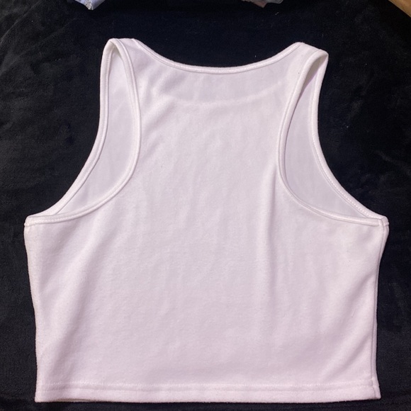 Woman’s white tank top - Picture 2 of 5